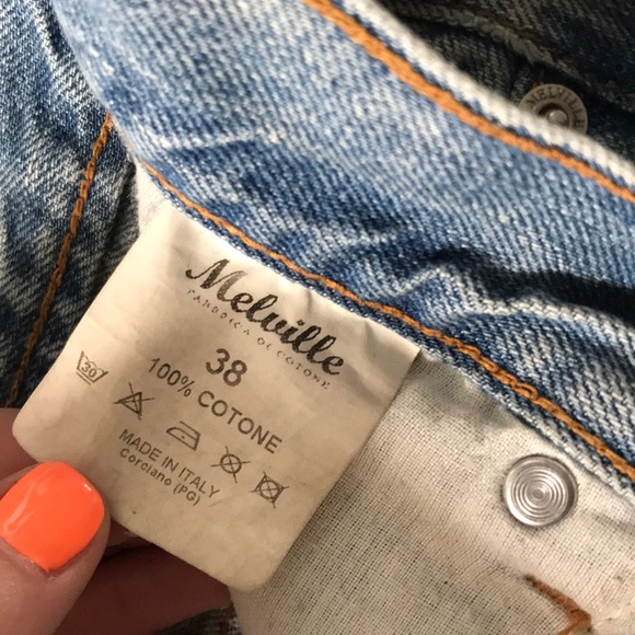 Distressed denim short shorts🌟 - Picture 8 of 8